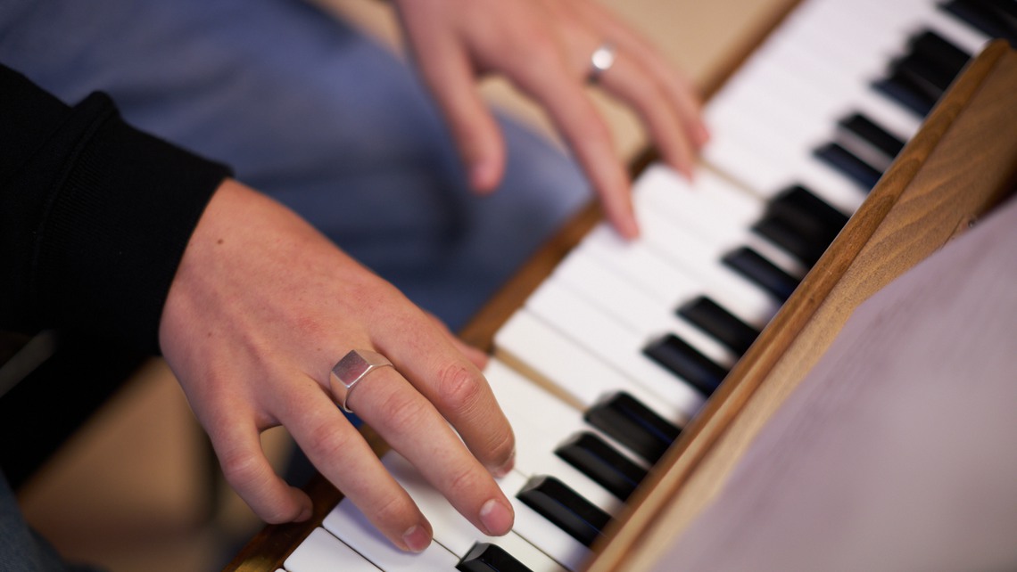 Bilder tagna av fotograf Erik Somnäs på Danderyds gymnasium 2020